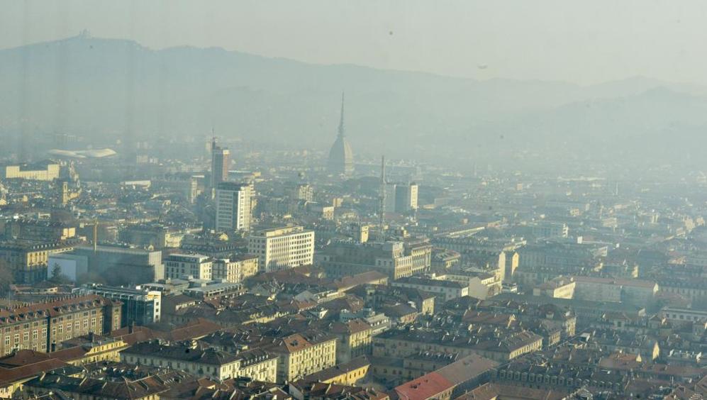 Ogni respiro è un rischio: i dati allarmanti dell'indagine Greenpeace sull'aria a Torino