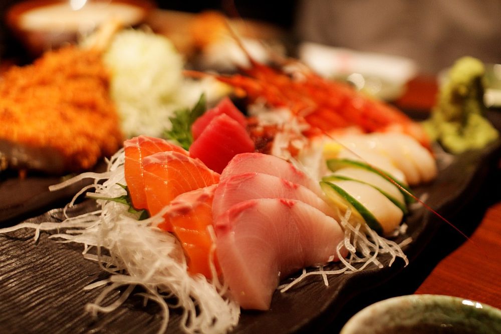 Mangiare sushi tutti i giorni fa male? Le conseguenze per il corpo [VIDEO]