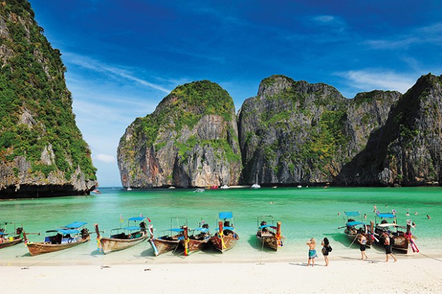 Le Isole Phi Phi chiudono ai turisti? La verità sulla spiaggia di The beach