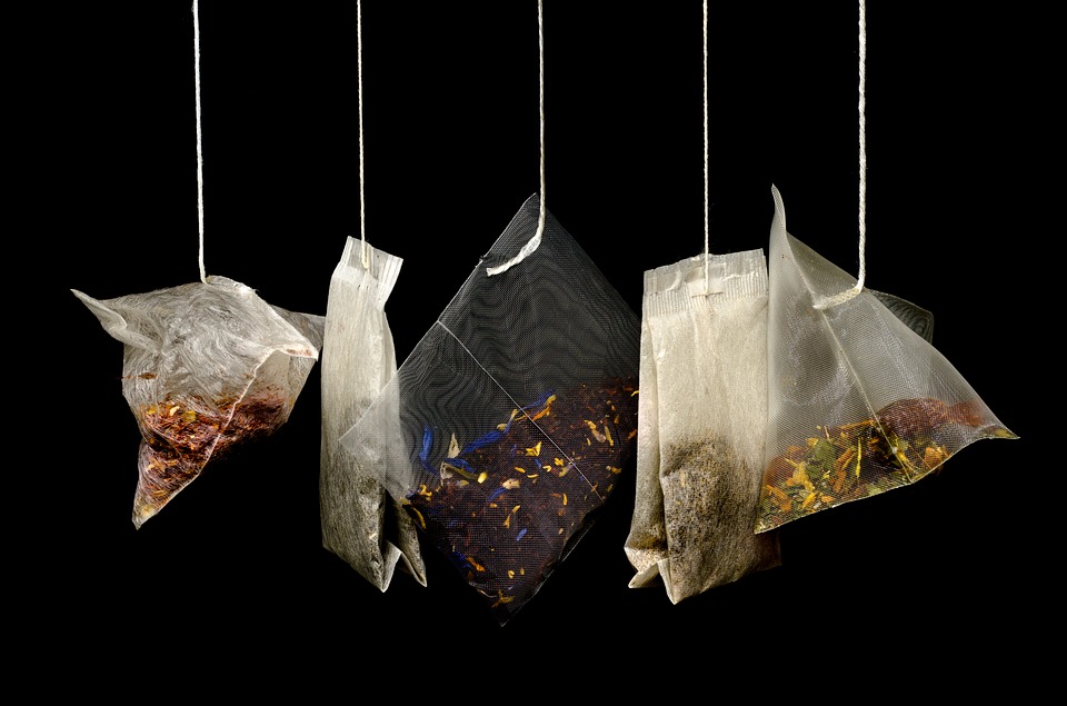 Riciclo creativo: nuova vita alle bustine del tè usate