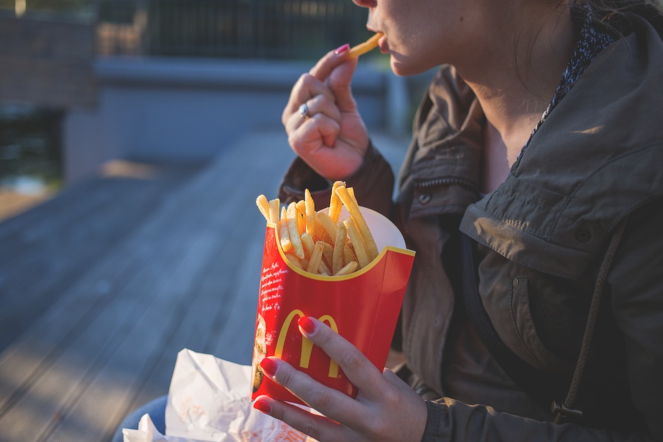 Calvizie: nell'olio di frittura delle patatine McDonald's una possibile cura