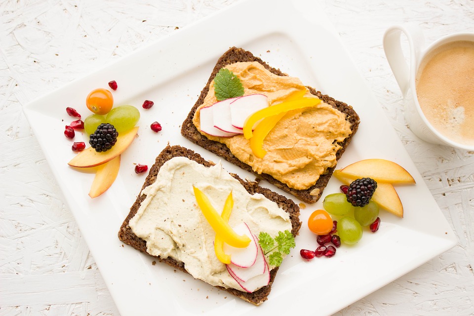 Colazione e risveglio: falsi miti da sfatare e le buone abitudini da adottare