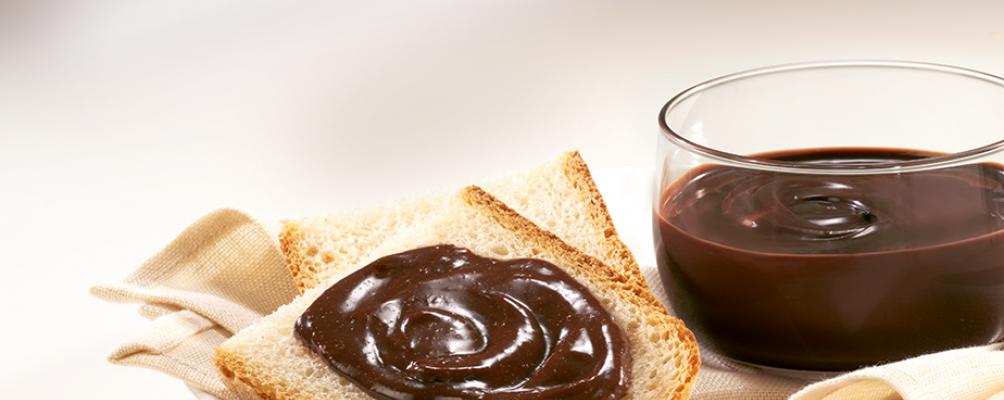 Senza olio di palma e nocciole: l'alternativa vegana alla Nutella
