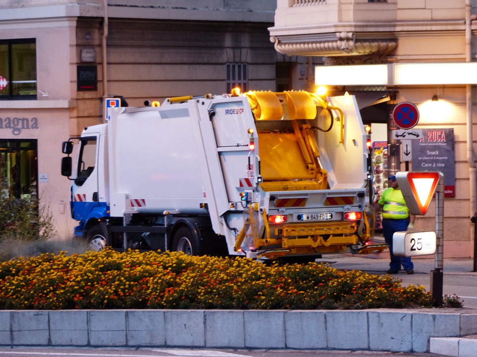 Attivo a Londra il primo camion dei rifiuti alimentato a idrogeno