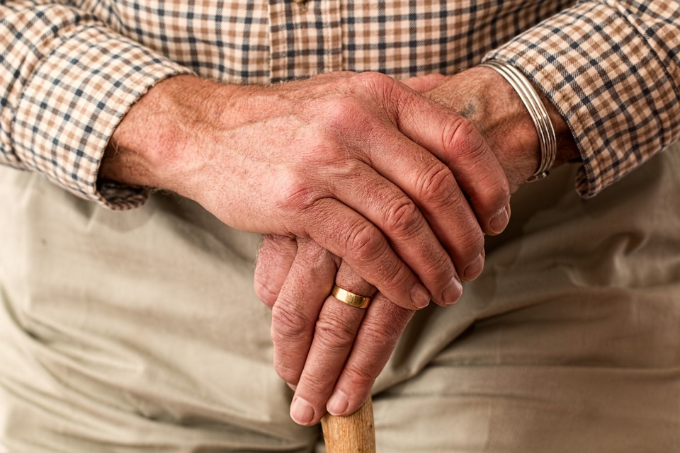 L'esposizione a pesticidi aumenta il rischio di contrarre il Parkinson: lo studio