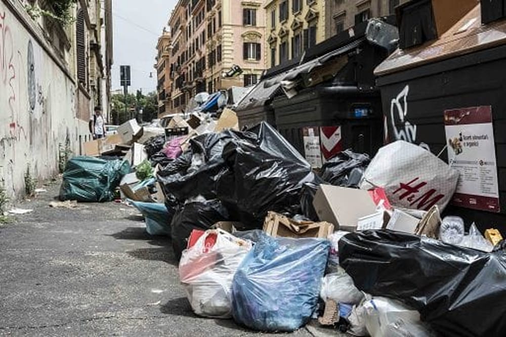 Roma ultima in classifica: è la capitale più sporca d'Europa