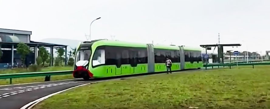 In Cina il tram elettrico che si muove grazie ad una vernice sull'asfalto