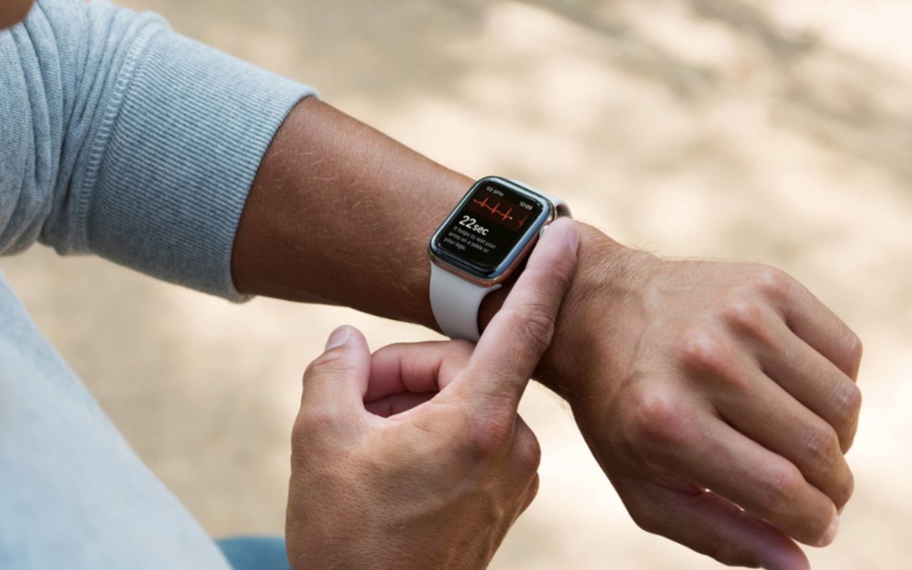 Apple watch, il primo orologio che misura l'elettrocardiogramma