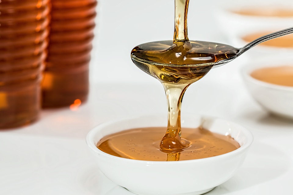 Antinfiammatorio naturale con curcuma e miele: come prepararlo