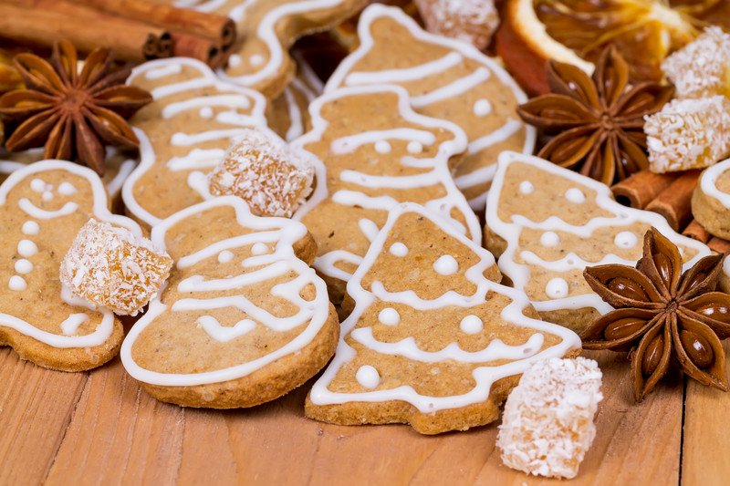 Biscotti zenzero e cannella, la ricetta di un dolce natalizio