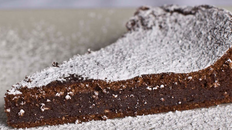 Dolci gluten free: la ricetta della torta tenerina, un trionfo al cioccolato