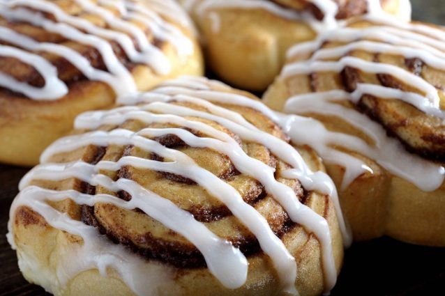 Dal nord Europa i cinnamon rolls: la ricetta del dolce natalizio