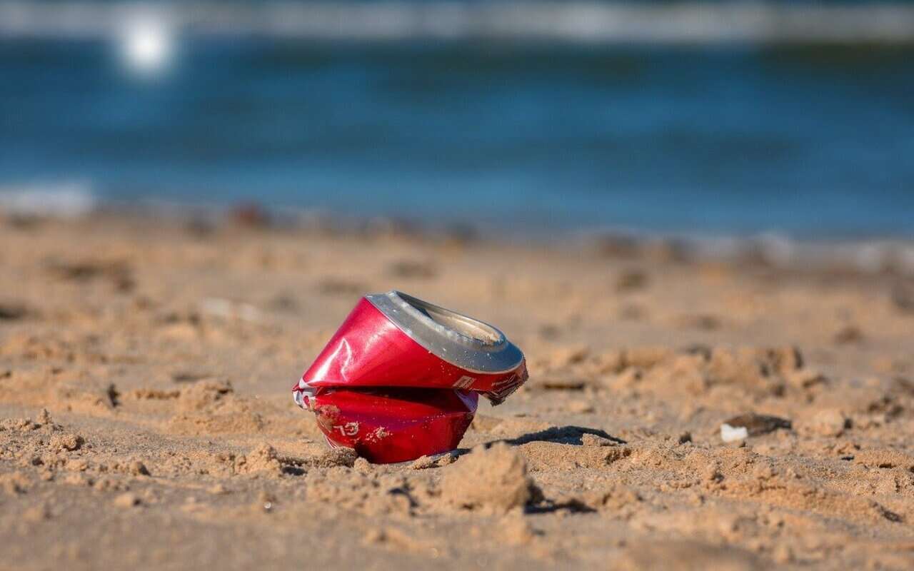 rifiuti spiaggia