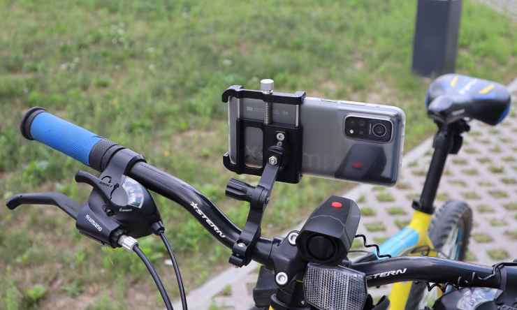Adattamento smartphone bici
