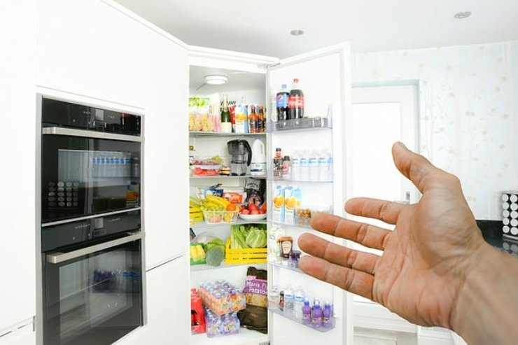 Pulizie frigo 3 ingredienti