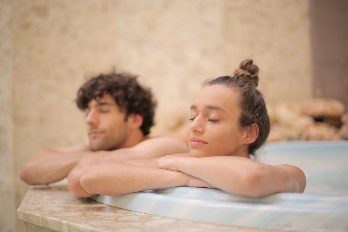 benefici dell'acqua termale per le contratture