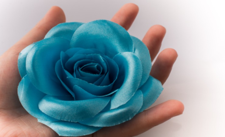 Fare fiori finti