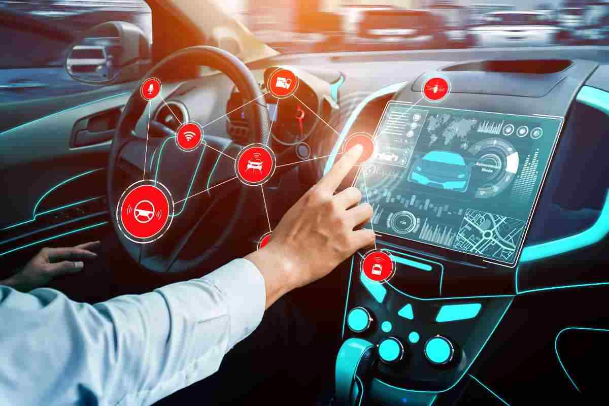 come si guidano le auto elettriche