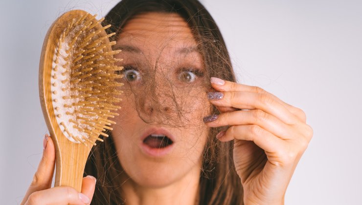 rimedi per far ricrescere i capelli