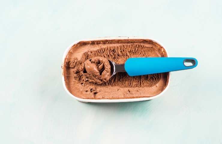 Riciclo vaschette di gelato