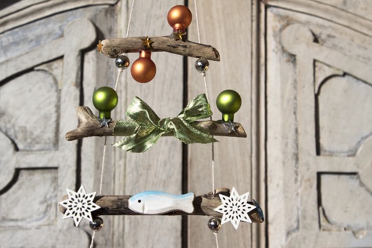 Addobbi natalizi in legno fai da te eco sostenibili