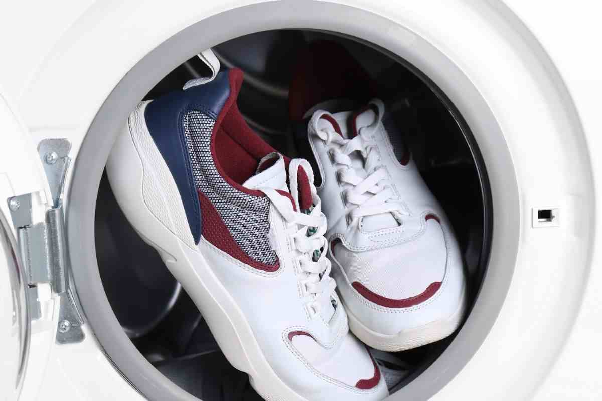 scarpe pulite trucco