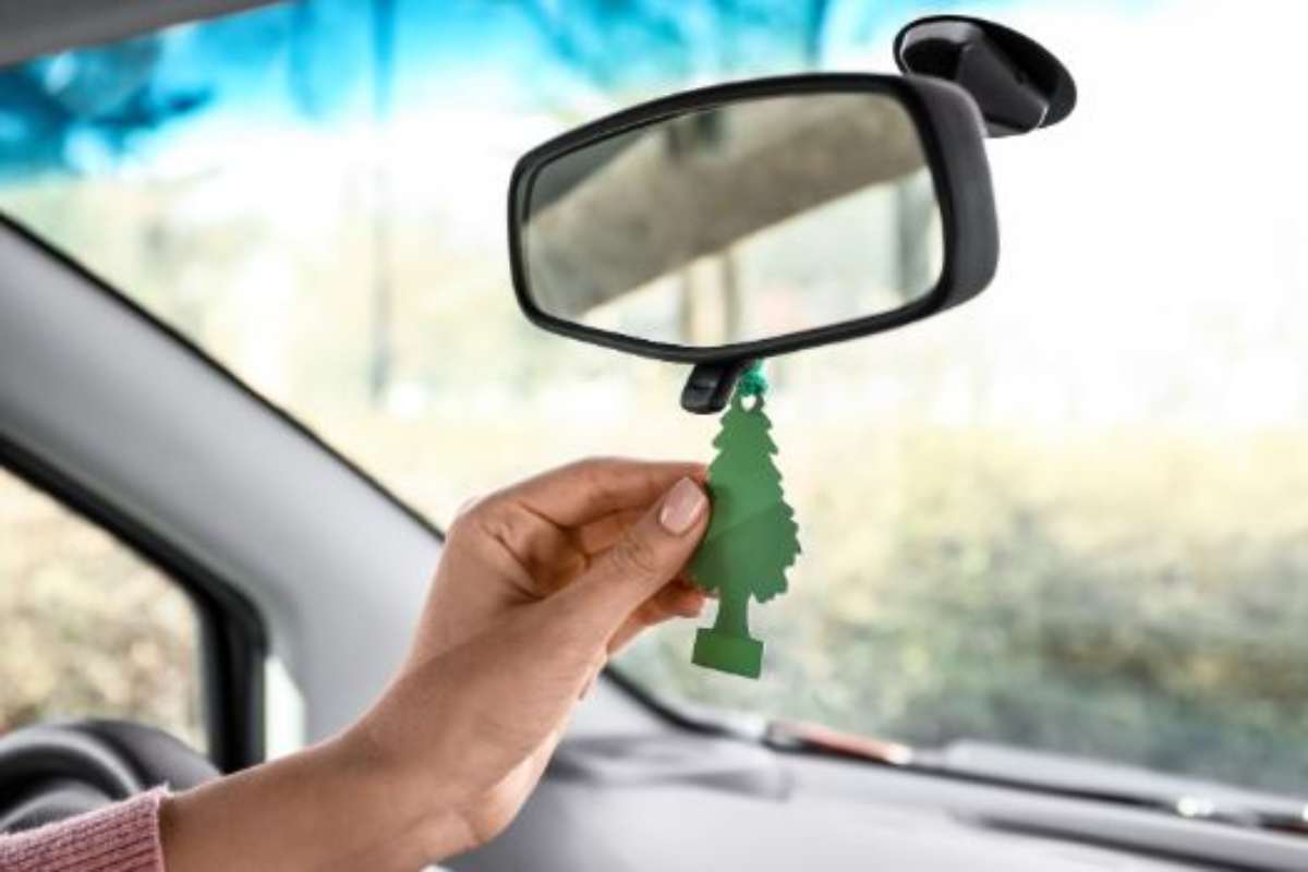 4 idee per deodorante auto fai da te