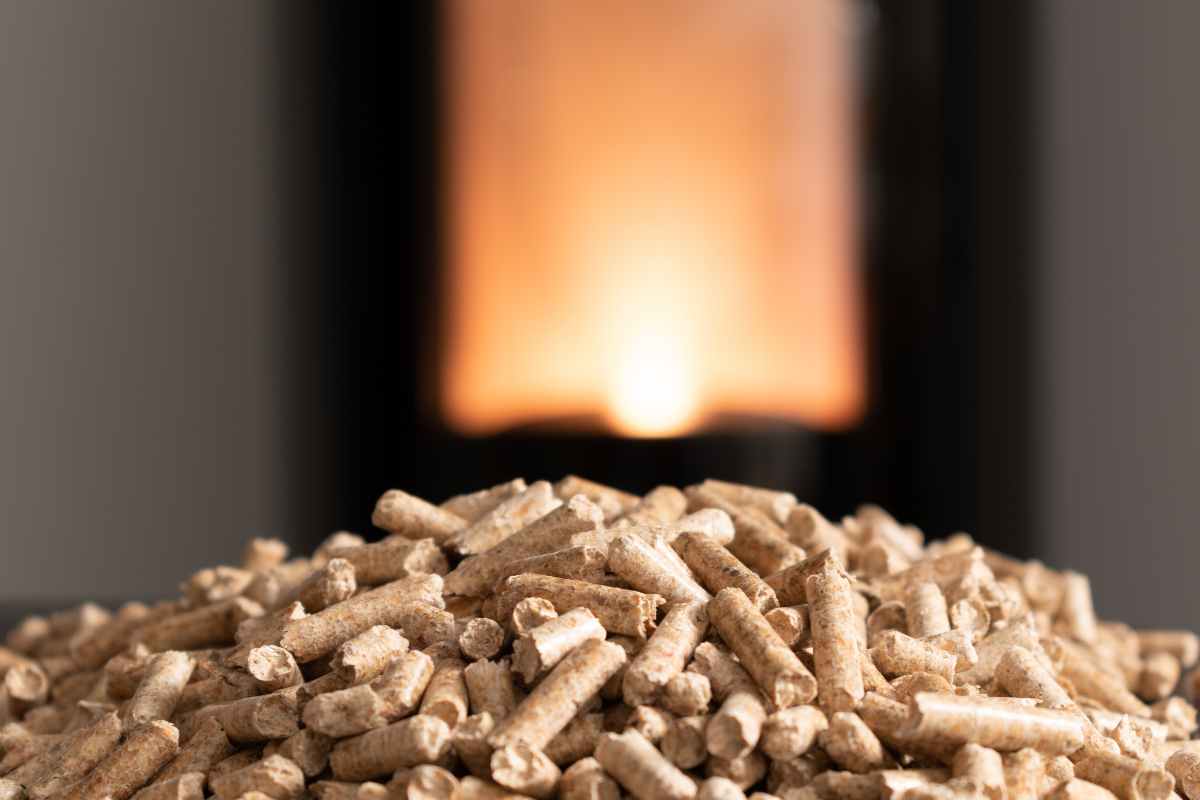 Stufa a pellet collegata con i termosifoni
