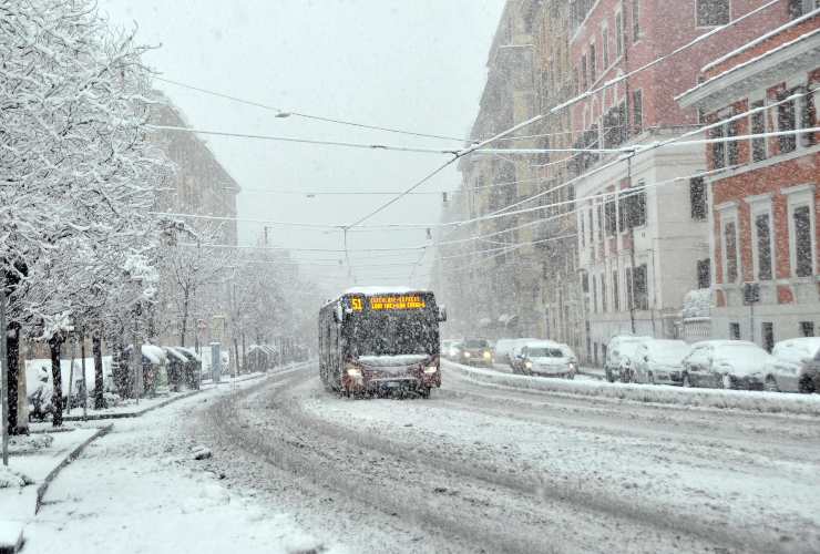 Come attrezzarsi contro neve e ghiaccio a Roma