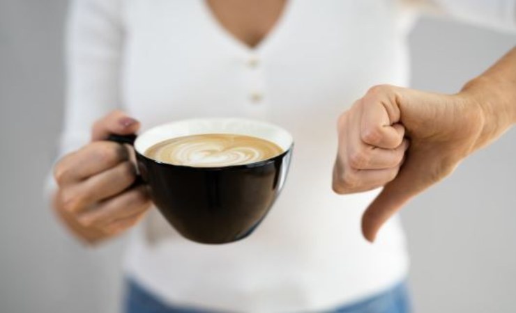 effetti positivi e negativi quando si smette di bere il caffè