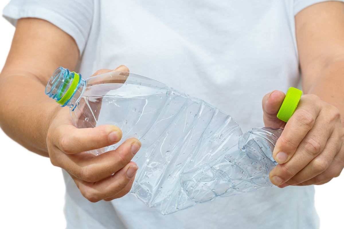Bottiglie di plastica, metodo di riciclo perfetto