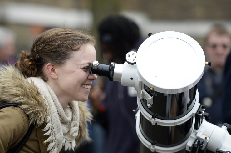 Marte e Venere si baciano in cielo, non serve il telescopio per assistere all'evento