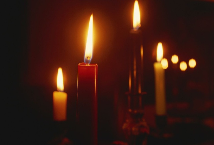 Pericolosità estrema delle candele accese in casa