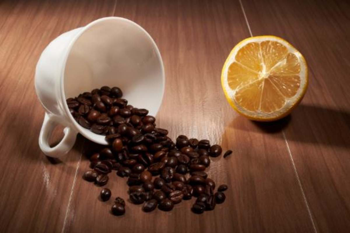 caffè e limone rimedio mal di testa