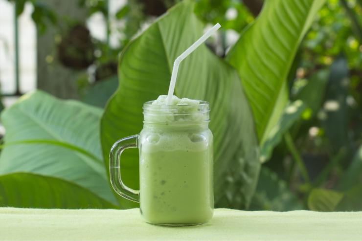 pulizia denti con matcha