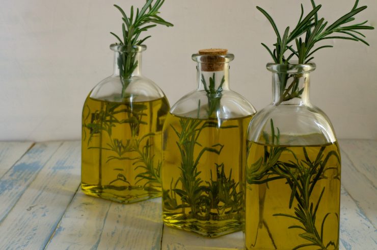 Soluzione naturale per i capelli bianchi Soluzione naturale per i capelli bianchi