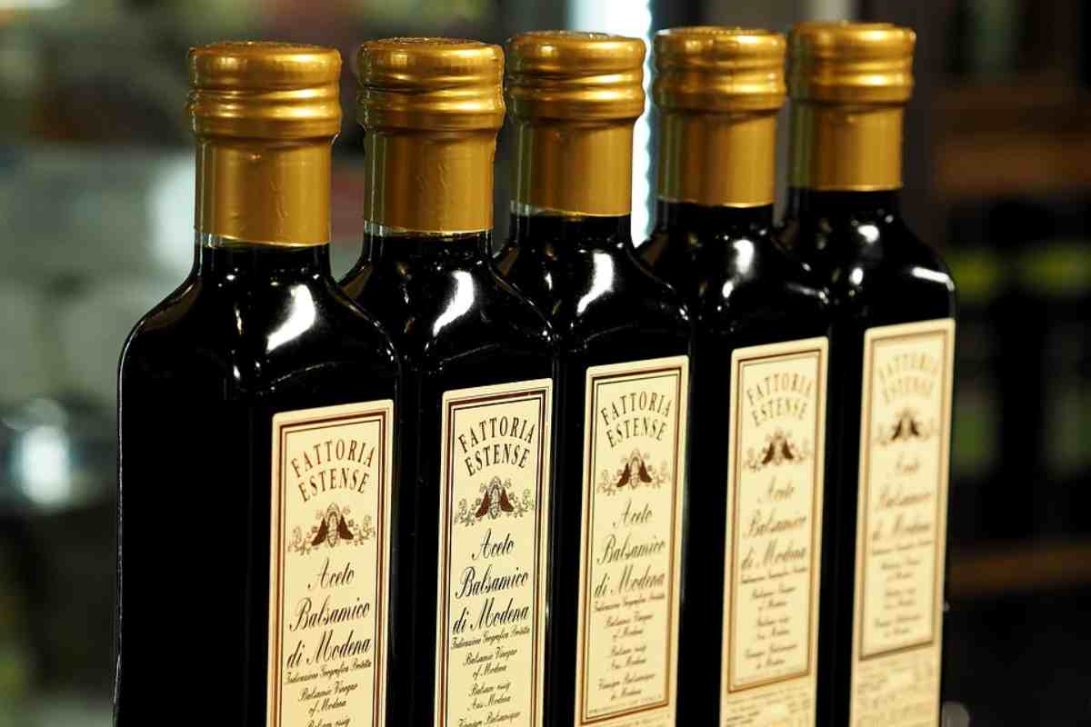 Butta via l'aceto e sostituiscilo con questo