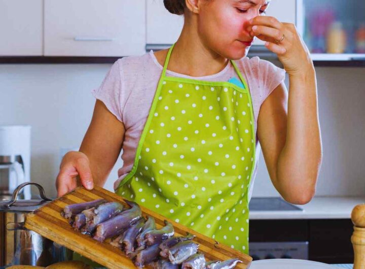 come contrastare la puzza del pesce