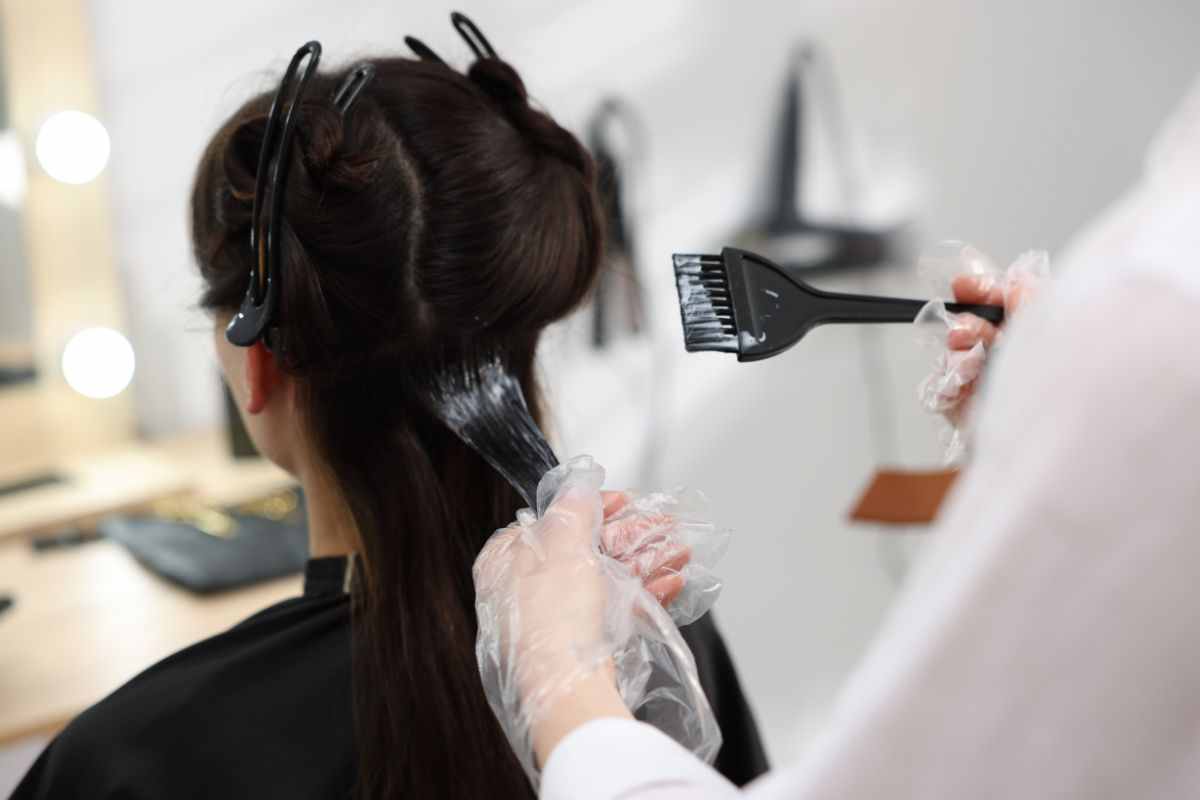 tintura naturale per capelli: ti bastano 2 euro